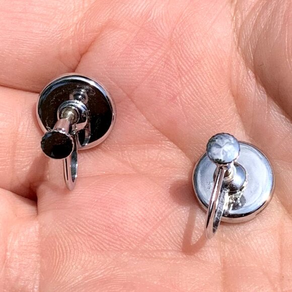 Vtg Asian Lily Floral Cloisonne Necklace and Screw Back Earring Set - Picture 8 of 13